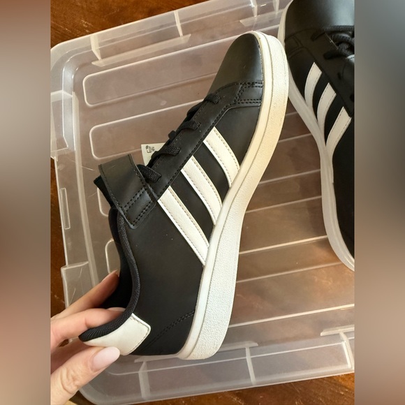 Adidas Grand Court 2.0 Black and White Shoes - Picture 3 of 4